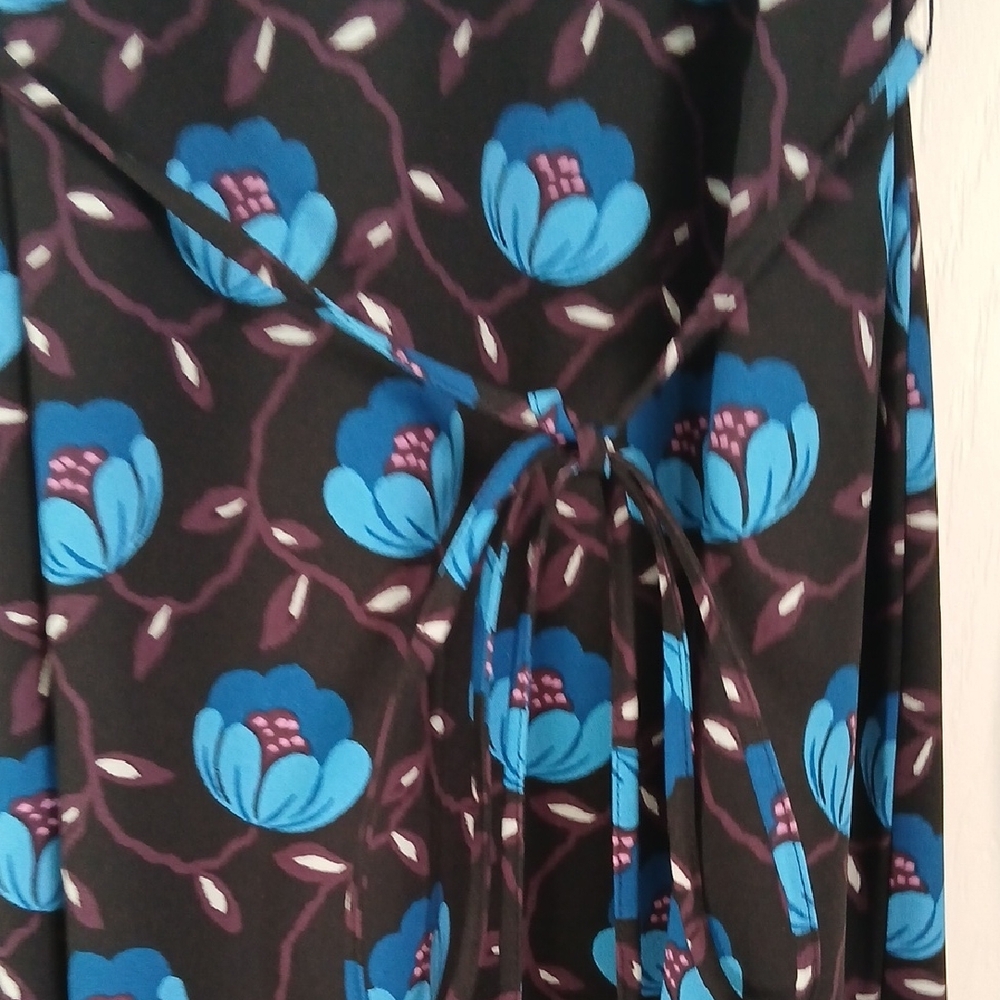 LOFT Dress. EUC - Picture 6 of 12